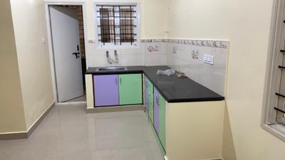 Kitchen Image of 1350 Sq.ft 2 BHK Apartment / Flat for rent in Murugeshpalya Bengaluru for Rs. 42000