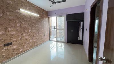 Bedroom Image of 1261 Sq.ft 3 BHK Apartment / Flat for rent in Prateek Grand City, Siddharth Vihar Ghaziabad for Rs. 33800
