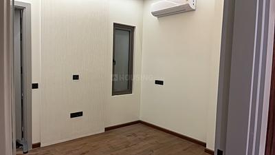 Bedroom Image of 4896 Sq.ft 4 BHK Builder Floor for sale in Model Town New Delhi for Rs. 75000000