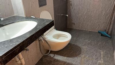 Bathroom Image of 450 Sq.ft 1 RK Apartment / Flat for rent in Gera World Of Joy, Upper Kharadi Pune for Rs. 26000