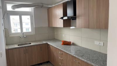 Kitchen Image of 3240 Sq.ft 5 BHK Builder Floor for sale in SS Linden Residential Floors, Sector 84 Gurgaon for Rs. 40500000