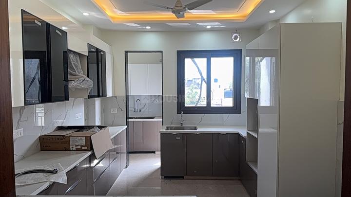 DLF Colony, Sector 14 Main Image 1