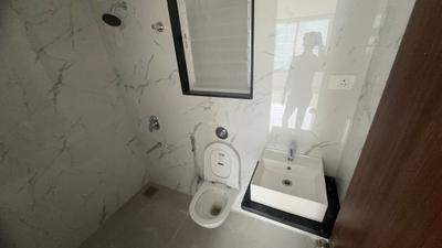 Image of 900 Sq.ft 2 BHK Apartment / Flat for rent in Top Towers A, Wakad, Pune for Rs. 33999