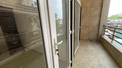 Image of 1050 Sq.ft 4 BHK Apartment / Flat for sale in Sector 5 Rohini, New Delhi for Rs. 10000000