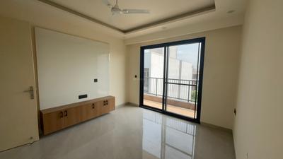 Bedroom Image of 1600 Sq.ft 3 BHK Builder Floor for rent in DLF Garden City Plots, Sector 92 Gurgaon for Rs. 38000
