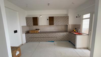 Kitchen Image of 1500 Sq.ft 3 BHK Apartment / Flat for rent in Express Zenith Tower A, Sector 77 Noida for Rs. 55000