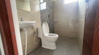 Bathroom Image of 700 Sq.ft 1 BHK Apartment / Flat for rent in Whitefield Bengaluru for Rs. 28200