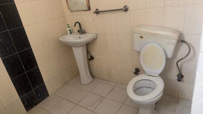 Bathroom Image of 1200 Sq.ft 2 BHK Builder Floor for rent in Sector 48 Noida for Rs. 25000