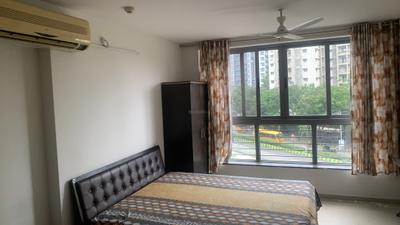 Bedroom Image of 520 Sq.ft 1 RK Apartment / Flat for rent in Amanora Future Towers, Hadapsar Pune for Rs. 28000