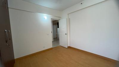 Bedroom Image of 1365 Sq.ft 3 BHK Apartment / Flat for rent in Jaypee Kosmos, Sector 134 Noida for Rs. 28000