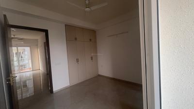 Bedroom Image of 955 Sq.ft 2.5 BHK Apartment / Flat for sale in Smartworld Orchard, Sector 61 Gurgaon for Rs. 16000000