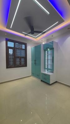 Bedroom Image of 700 Sq.ft 2 BHK Builder Floor for sale in Mahavir Enclave New Delhi for Rs. 5500000
