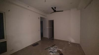 Living Room Image of 1155 Sq.ft 2 BHK Apartment / Flat for sale in Gaur City 7th Avenue, Noida Extension Greater Noida for Rs. 9800000