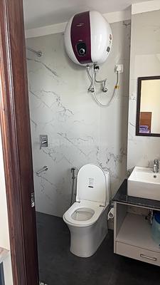 Image of 1059 Sq.ft 3 BHK Apartment / Flat for rent in Loharkadi Upper Sudher, Kangra for Rs. 35000
