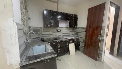 Kitchen Image of 900 Sq.ft 3 BHK Apartment / Flat for sale in Khanpur New Delhi for Rs. 6500000