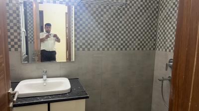 Image of 2385 Sq.ft 4 BHK Apartment / Flat for rent in Wave Veridia, Wave City, Ghaziabad for Rs. 55000