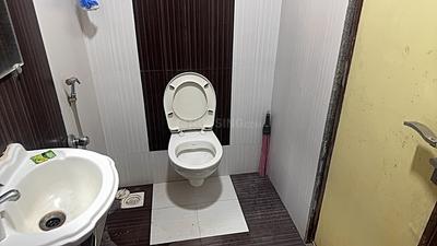 Bathroom Image of 1270 Sq.ft 2 BHK Apartment / Flat for rent in JT JT Stuti Highland, Mughal Sarai Surat for Rs. 25000