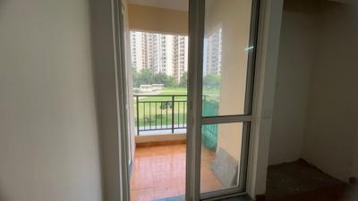 Bedroom Image of 980 Sq.ft 2 BHK Apartment / Flat for rent in Jaypee Kosmos, Sector 134 Noida for Rs. 21000