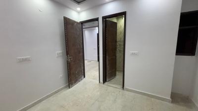 Bedroom Image of 1200 Sq.ft 4 BHK Apartment / Flat for sale in Sector 4 Rohini New Delhi for Rs. 6000000