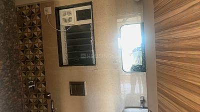 Bathroom Image of 550 Sq.ft 1 BHK Apartment / Flat for sale in Veena Senterio, Chembur Mumbai for Rs. 11500000
