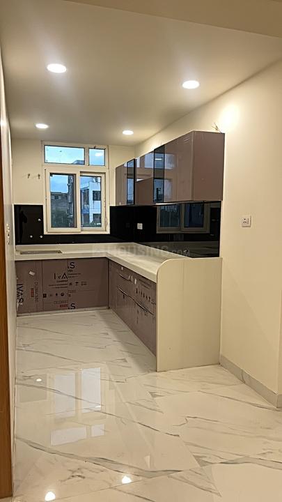 Kalyan Eva Main Image 1