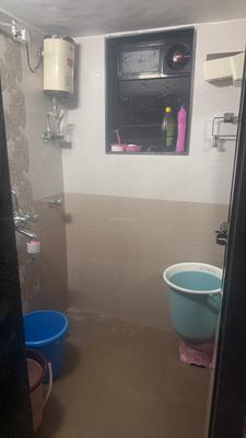 Bathroom Image of 525 Sq.ft 1 BHK Apartment / Flat for rent in Shere e Punjab, Andheri East Mumbai for Rs. 40000