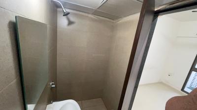 Bathroom Image of 480 Sq.ft 1 BHK Apartment / Flat for rent in Runwal Eirene, Thane West Thane for Rs. 28000