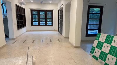 Living Room Image of 3150 Sq.ft 3.5 BHK Villa for sale in Vipul Tatvam Villas, Sector 48 Gurgaon for Rs. 100000000