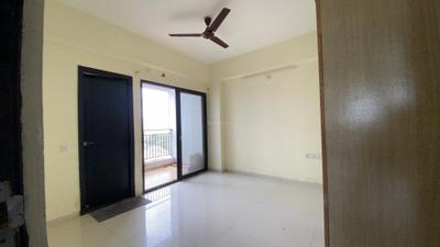 Bedroom Image of 2005 Sq.ft 3 BHK Apartment / Flat for rent in Sakar Elite Apex, Mahalakshmi Nagar Indore for Rs. 35000