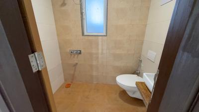 Image of 1250 Sq.ft 3 BHK Apartment / Flat for rent in Ekta Tripolis, Goregaon West, Mumbai for Rs. 130000