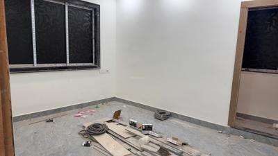 Bedroom Image of 680 Sq.ft 2 BHK Builder Floor for sale in Picnic Garden Kolkata for Rs. 3500000