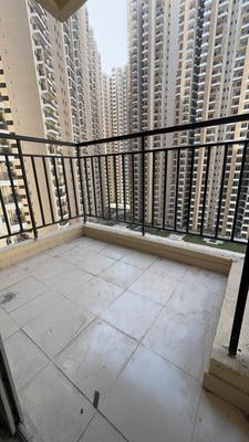 Image of 1100 Sq.ft 2.5 BHK Apartment / Flat for sale in Amrapali Verona Heights, Noida Extension, Greater Noida for Rs. 8580000