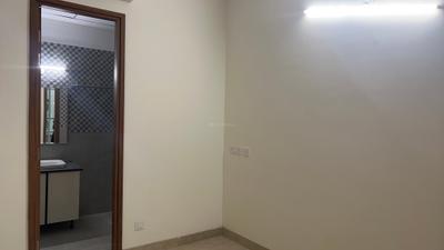 Bedroom Image of 2385 Sq.ft 4 BHK Apartment / Flat for rent in Wave Veridia, Wave City Ghaziabad for Rs. 55000