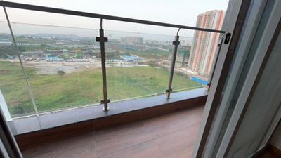 Balcony Image of 680 Sq.ft 1 BHK Apartment / Flat for rent in Gera Planet Of Joy IV, Upper Kharadi Pune for Rs. 30000