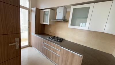 Kitchen Image of 1549 Sq.ft 2 BHK Apartment / Flat for sale in Puri Emerald Bay, Sector 104 Gurgaon for Rs. 21000000