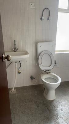 Pardesi Ushay Tower Bathroom One 4