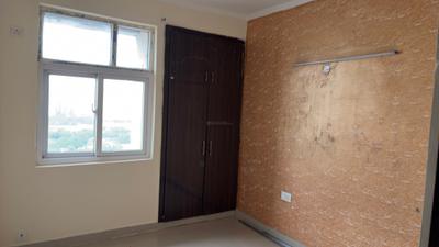 Bedroom Image of 1000 Sq.ft 2 BHK Apartment / Flat for rent in Amrapali Silicon City, Sector 76 Noida for Rs. 29000
