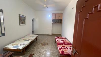 Living Room Image of 800 Sq.ft 2 BHK Apartment / Flat for rent in Race Course Vadodara for Rs. 15000