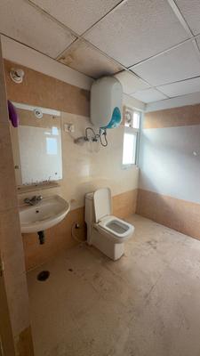 Image of 2050 Sq.ft 3.5 BHK Apartment / Flat for sale in Maxblis Grand Wellington, Sector 75, Noida for Rs. 33000000