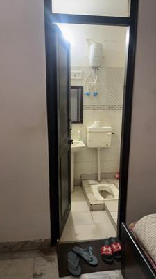 Image of 1100 Sq.ft 3 BHK Apartment / Flat for sale in Jamia Nagar, New Delhi for Rs. 7000000