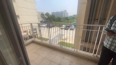 Balcony Image of 900 Sq.ft 2 BHK Apartment / Flat for rent in GLS Avenue 81, Sector 81 Gurgaon for Rs. 20000
