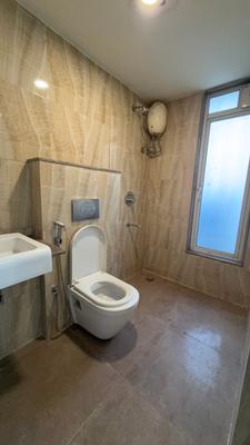 Bathroom Image of 570 Sq.ft 1 BHK Apartment / Flat for rent in Lodha Amara, Kolshet Thane for Rs. 27000