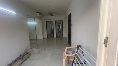 Living Room Image of 1012 Sq.ft 2 BHK Apartment / Flat for sale in Smartworld Orchard, Sector 61 Gurgaon for Rs. 17000000