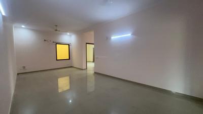 Living Room Image of 2200 Sq.ft 2 BHK Builder Floor for rent in Sector 17 Faridabad for Rs. 28000