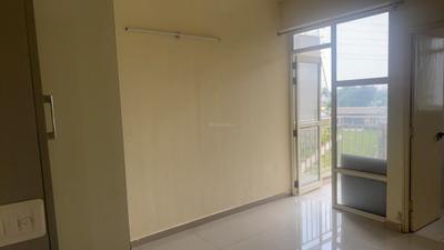 Bedroom Image of 1080 Sq.ft 3 BHK Apartment / Flat for rent in Pyramid Altia, Sector 70 Gurgaon for Rs. 24500