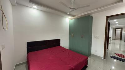 Bedroom Image of 1500 Sq.ft 4 BHK Builder Floor for rent in Dwarka Mor New Delhi for Rs. 60500
