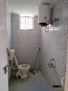 Common Bathroom Image of 800 Sq.ft 1 BHK Builder Floor for rent in Indira Nagar Bengaluru for Rs. 32000