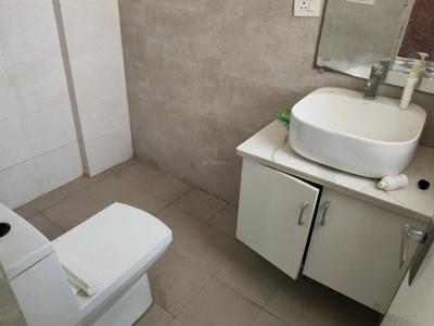Image of 1040 Sq.ft 2 BHK Apartment / Flat for rent in Logix Blossom County, Sector 137, Noida for Rs. 39000