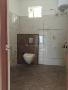 Bathroom Image of 1500 Sq.ft 3 BHK Builder Floor for rent in SMV Layout Bengaluru for Rs. 45000