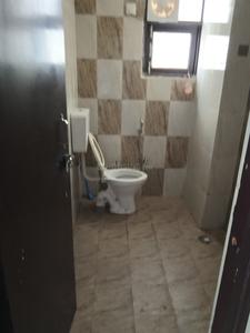 Bathroom Image of 1599 Sq.ft 3 BHK Apartment / Flat for rent in Sanchar Palm Valley, Wave City Ghaziabad for Rs. 16999